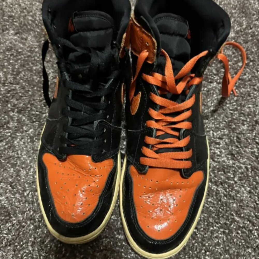 Air Jordan 1s shader backboard